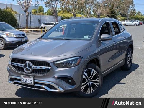 Used 2026 Mercedes-Benz GLA 250 4MATIC image 1