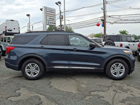 Certified 2023 Ford Explorer XLT w/ Equipment Group 202A AWD/4WD image 26
