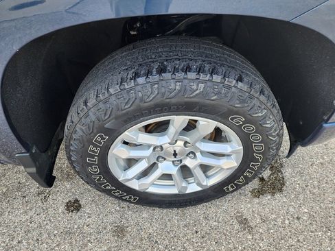 Used 2022 Chevrolet Silverado 1500 RST w/ Z71 Off-Road Package image 46