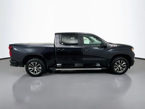 Used 2022 Chevrolet Silverado 1500 RST AWD/4WD image 9
