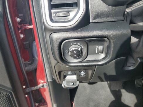 Used 2020 RAM 1500 Big Horn AWD/4WD image 26