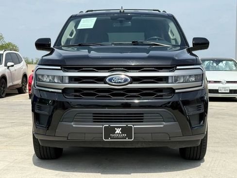 Used 2024 Ford Expedition Max XLT image 5