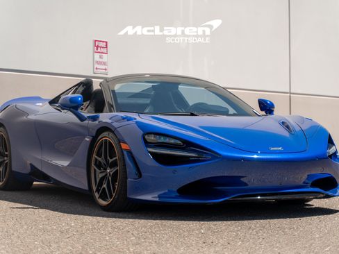 Used 2024 McLaren 750S Spider RWD image 9