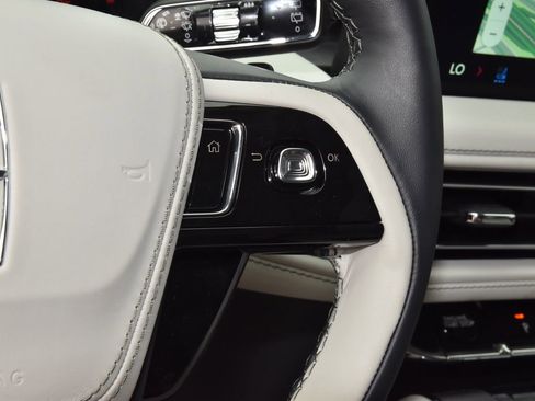 New 2026 Lincoln Aviator AWD image 26