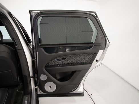 Used 2023 Bentley Bentayga Speed image 74