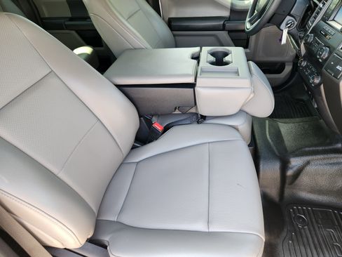 Used 2022 Ford F250 XL w/ STX Appearance Package image 11