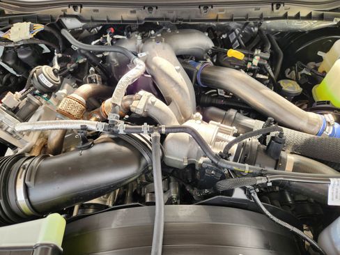 New 2026 Ford F250 Lariat w/ Chrome Package image 24