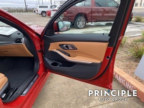 New 2023 BMW 330i Sedan w/ Convenience Package image 18