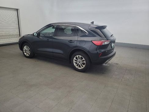 Used 2022 Ford Escape SE w/ Cold Weather Package AWD/4WD image 3