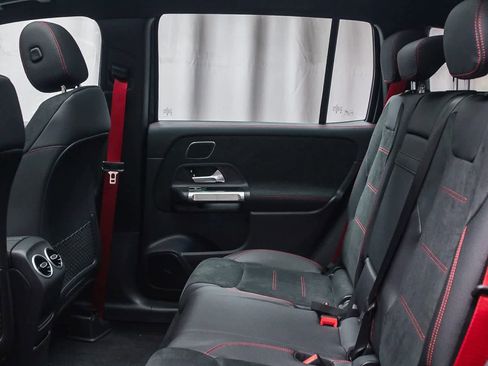 New 2025 Mercedes-Benz GLB 35 AMG AMG GLB 35 image 20