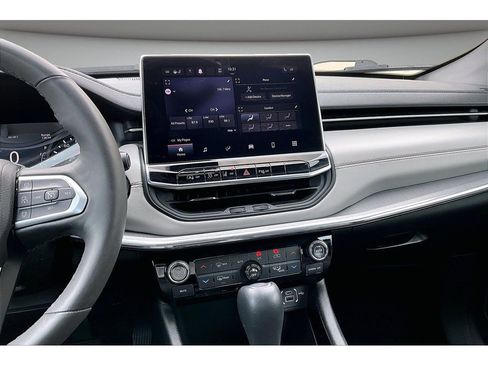 Certified 2024 Jeep Compass Limited AWD/4WD image 9