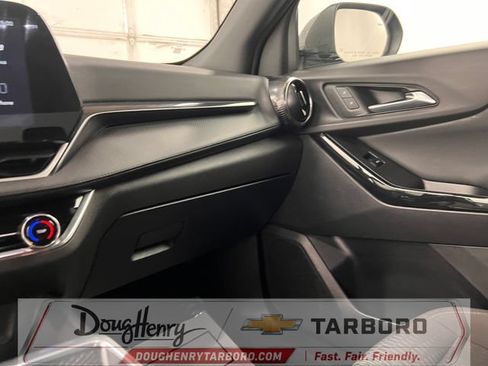 Used 2025 Chevrolet Equinox LT FWD image 37
