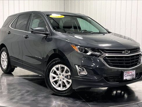 Used 2019 Chevrolet Equinox LT FWD image 3