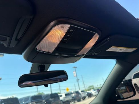 Used 2021 Dodge Charger SXT w/ Blacktop Package image 38