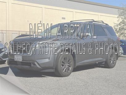 Used 2022 Nissan Pathfinder SV