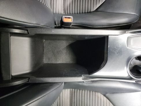 Used 2019 Toyota Camry SE w/ Convenience Package image 28