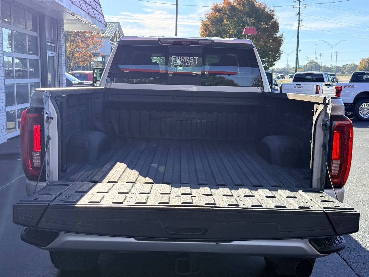Used 2020 GMC Sierra 2500 Denali w/ Technology Package AWD/4WD image 10