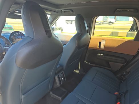 Used 2025 MINI Cooper Countryman S w/ Comfort Package Max image 15