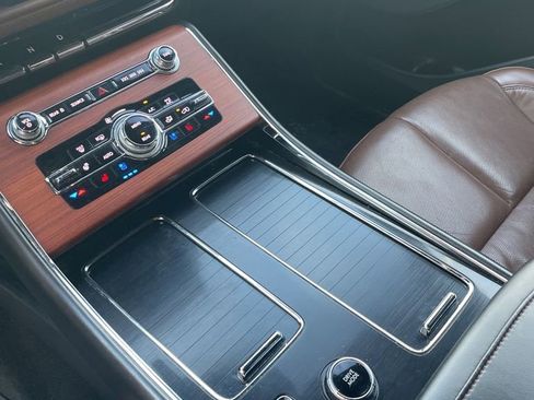Used 2021 Lincoln Aviator Reserve w/ Equipment Group 201A RWD image 14