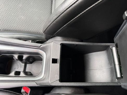 Used 2023 Jeep Compass Latitude image 23