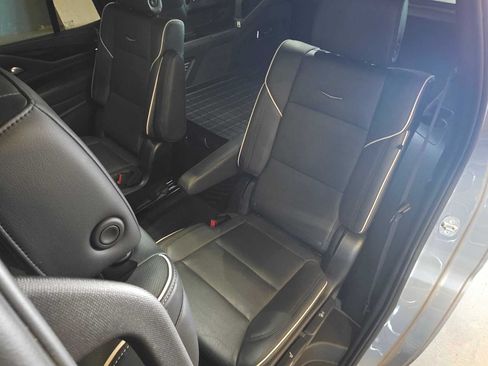 Certified 2023 Cadillac Escalade Sport AWD/4WD image 17