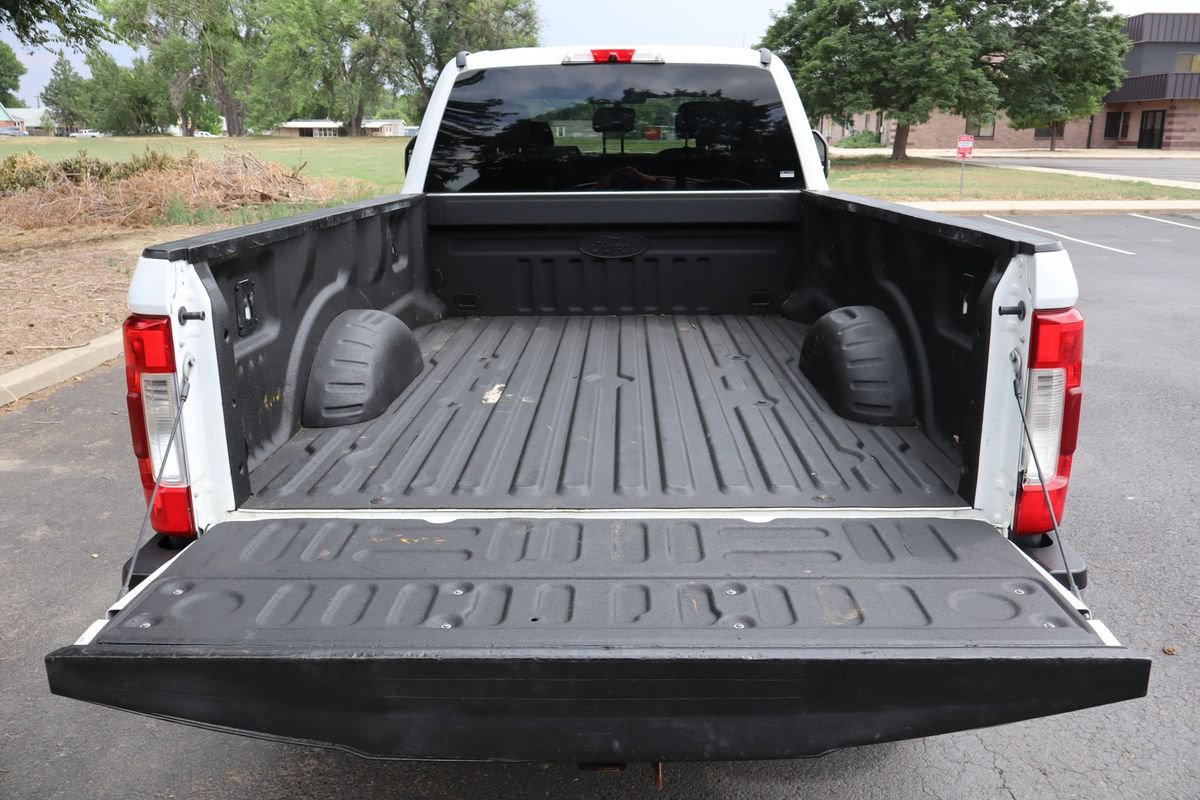 Used 2019 Ford F350 XLT w/ XLT Premium Package AWD/4WD image 14