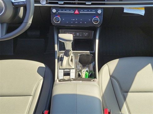 Certified 2025 Hyundai Tucson SEL image 18