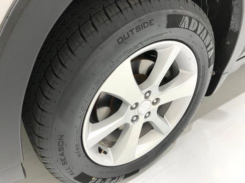 Used 2014 Subaru Outback 2.5i Limited AWD/4WD image 11