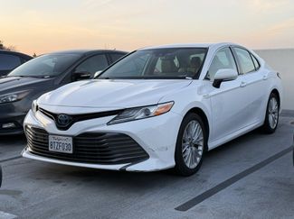 Used 2020 Toyota Camry XLE video 1