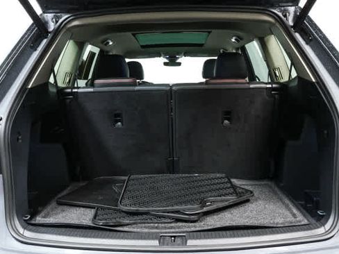 Certified 2025 Volkswagen Atlas Peak Edition SE AWD/4WD image 30
