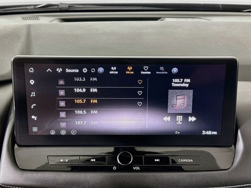 Used 2025 Nissan Rogue SL FWD image 21