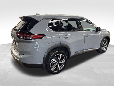 Certified 2024 Nissan Rogue SL w/ SL Premium Package image 5
