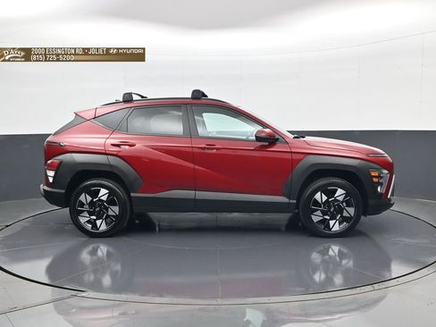 Certified 2025 Hyundai Kona SEL AWD/4WD image 4