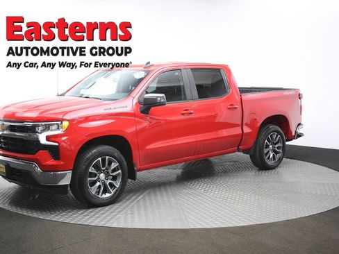 Used 2023 Chevrolet Silverado 1500 LT AWD/4WD image 58
