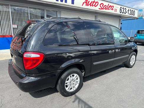 Used 2006 Dodge Grand Caravan SE w/ Popular Equipment Group I image 3