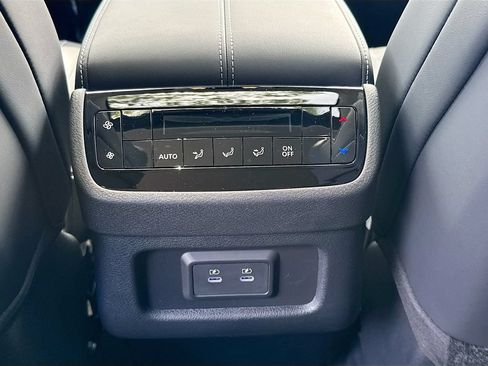 Used 2027 INFINITI QX60 Pure w/ Cargo Package FWD image 27