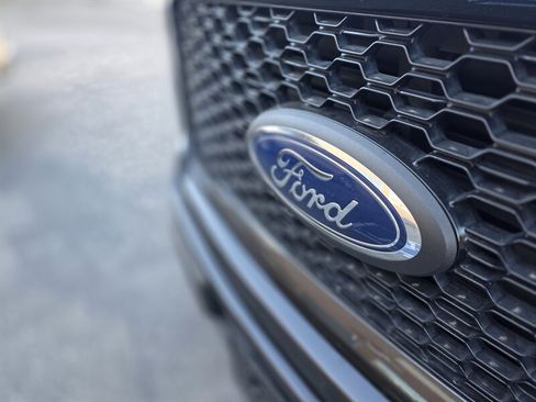 Used 2019 Ford F150 XL w/ Equipment Group 101A Mid RWD image 14