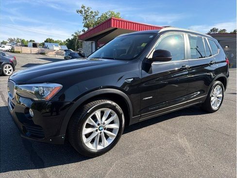 Used 2017 BMW X3 xDrive28i AWD/4WD image 3