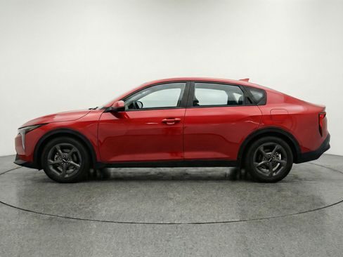 Used 2025 Kia K4 LXS image 5