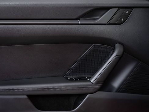 Certified 2024 Porsche 911 Carrera T RWD image 6