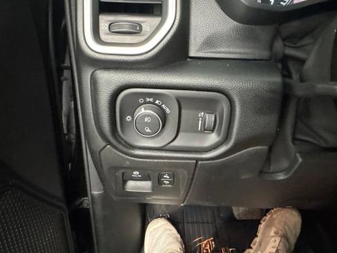 Used 2021 RAM 1500 Big Horn AWD/4WD image 37
