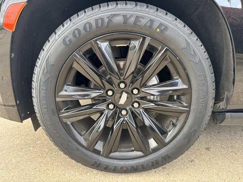 Used 2022 Cadillac Escalade Sport Platinum AWD/4WD image 7