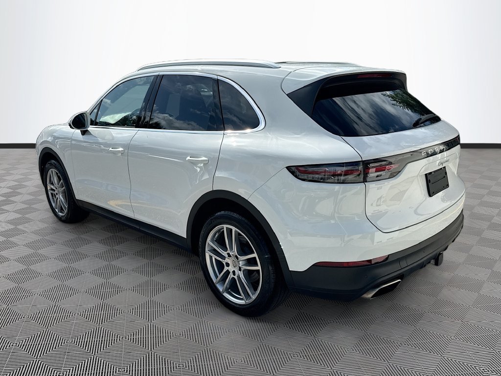 Used 2023 Porsche Cayenne AWD/4WD image 6