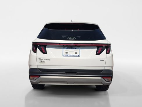 Certified 2025 Hyundai Tucson SEL AWD/4WD image 4