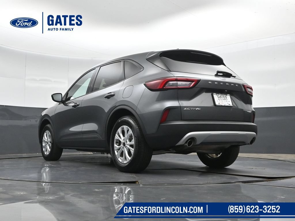 Used 2025 Ford Escape Active AWD/4WD image 44