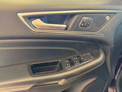 Used 2019 Ford Edge Titanium w/ Equipment Group 301A AWD/4WD image 11