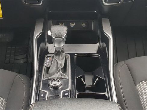 Used 2022 Kia Sorento LX image 18