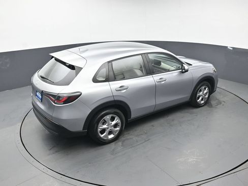 Certified 2024 Honda HR-V LX image 39
