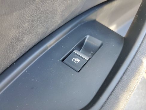 Used 2024 Audi Q8 e-tron Premium AWD/4WD image 17