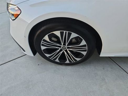 New 2026 Mercedes-Benz E 350 4MATIC Sedan image 12